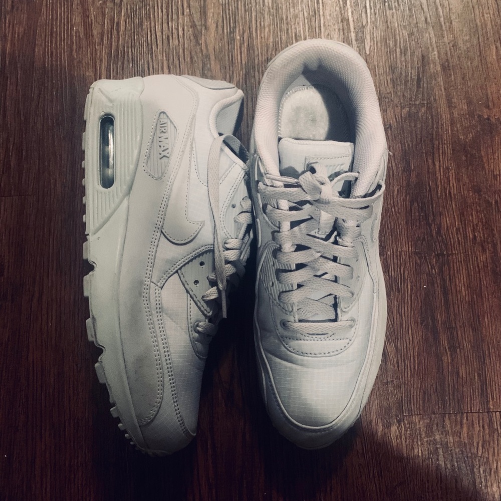 Size 10 Men’s Grey Airmax